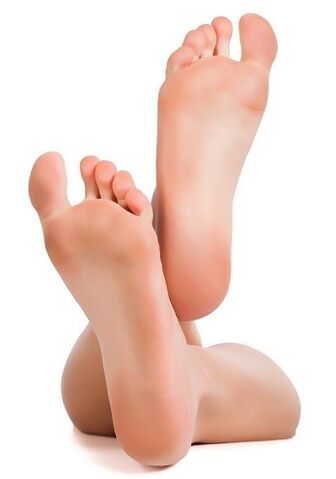 Piedi e dita dei piedi belli il risultato dell'utilizzo della crema Zenidol