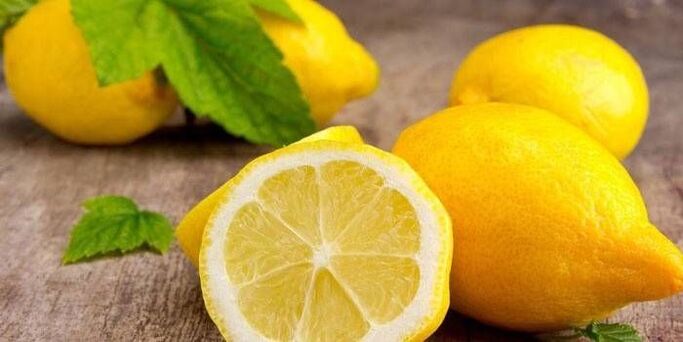limone per il fungo delle unghie